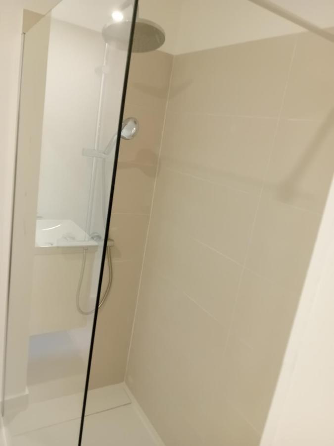Quartier Le Plus Anime De Marseille "La Plaine Cours Julien "Chambre Avec Salle De Bain Wc Privee Integrees "Dans Appartement Eksteriør bilde